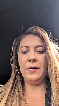 Risky_girl23_'s Live XXX Chat