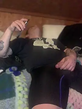 Ldnick69 élő XXX-chatje