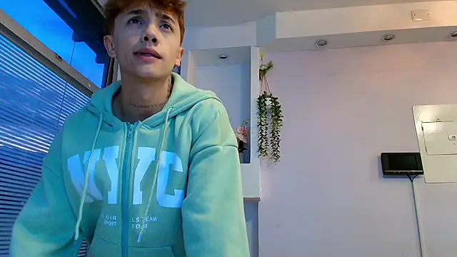 Tomy_Rox Chat XXX in diretta