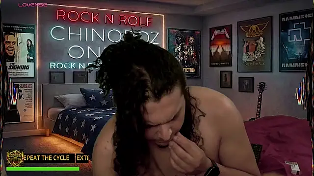 chino_roz's Webcam Show