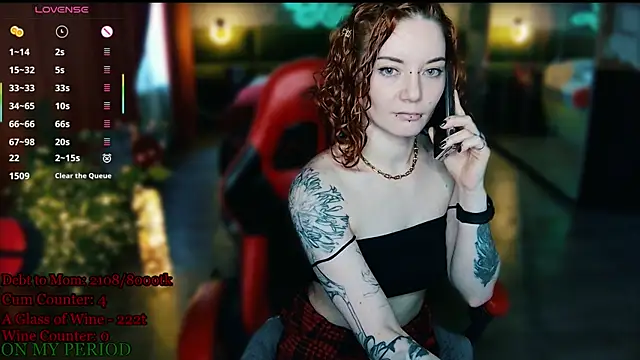 MaxPhoenixxのライブXXXチャット