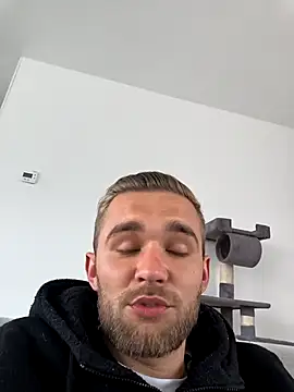 Benjamiinlt webcam show