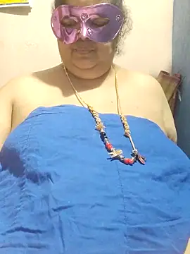 tamilthanushri Live XXX Chat