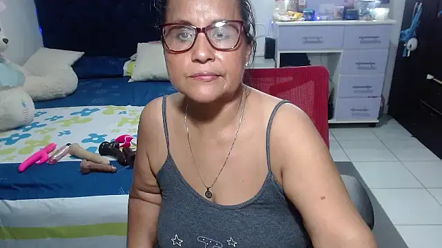 Chat +18 de pervert_mommy_ ao vivo