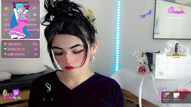 Show modela NathalialLooes na web-kameri