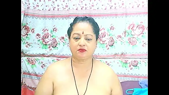 matureindian Adlı Modelin Canlı XXX Sohbeti