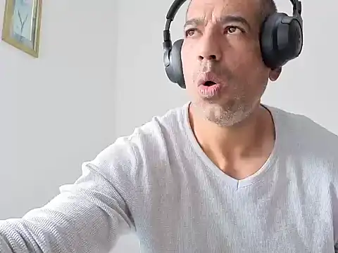 โชว์เว็บแคมของ jackbigcock11