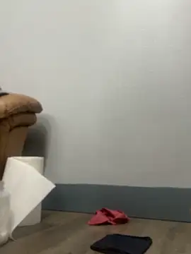 UtopianMisfit1 Show in webcam