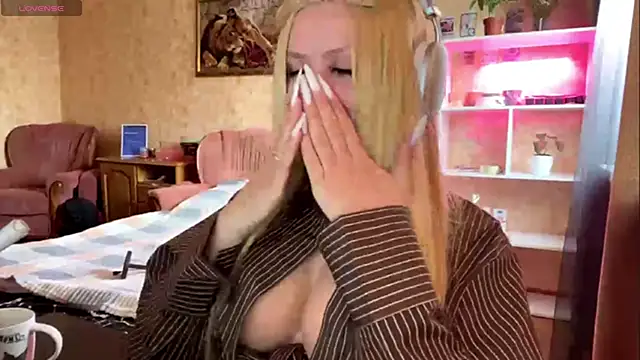 HelenaBargo Adlı Modelin Canlı XXX Sohbeti