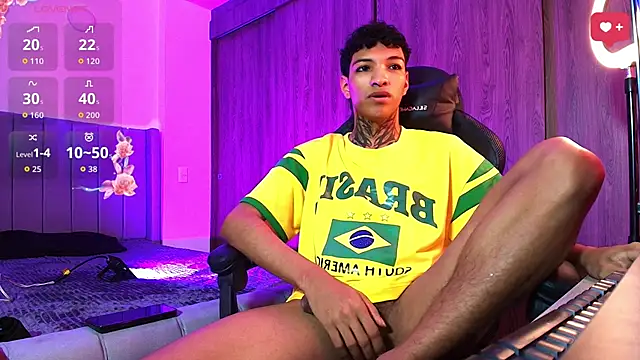 im_Usuga Show in webcam