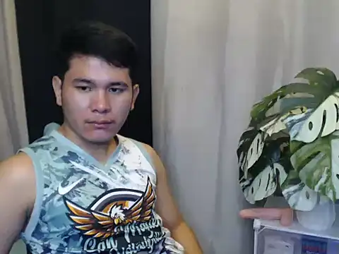 master_levi Show in webcam