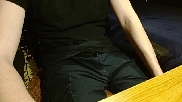 readytocome90 élő XXX-chatje