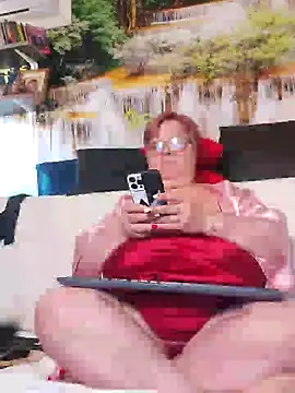 QueenPammy1 Adlı Modelin Canlı XXX Sohbeti