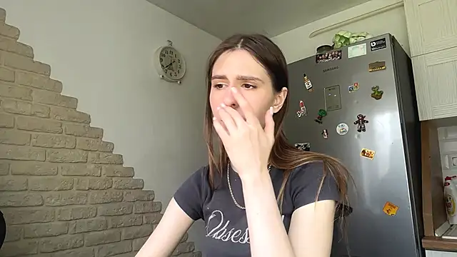 ElsieKuhlmann's Live XXX Chat