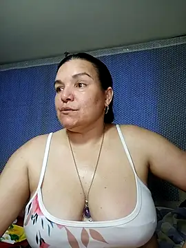 Chat +18 de Zuleyka_69 ao vivo