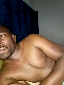 manpower012: διαδικτυακό σόου στην κάμερα