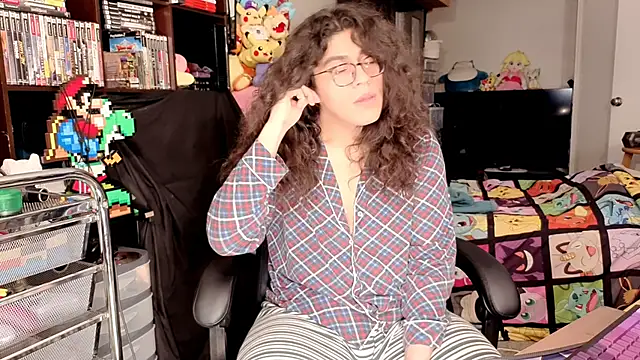 Chat +18 de ShinyCherub ao vivo