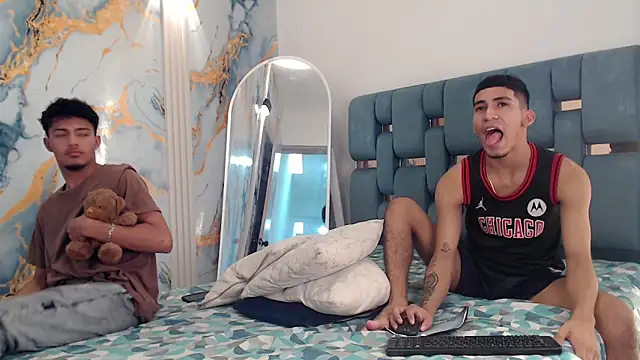 Chat XXX en directo de DIAMOND_BLACKS