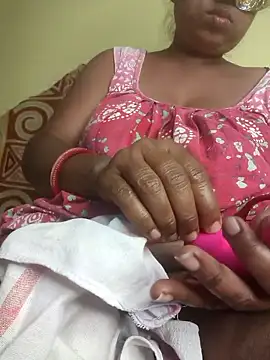 tinabhabhi 网络视讯表演