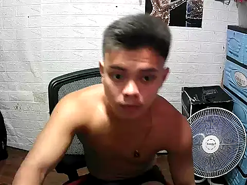 Pinoy_GoodFuckerx69 在線直播表演