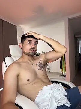 Chat +18 de TroyeSavage ao vivo