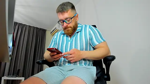 Živý XXX chat Findom_guy