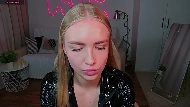 TessaGrays Chat XXX live