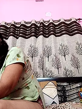 Gullapi লাইভ XXX চ্যাট