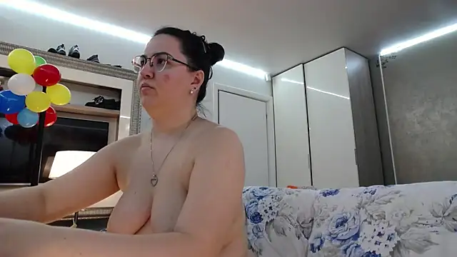 ILoveToFeelU Live XXX Chat