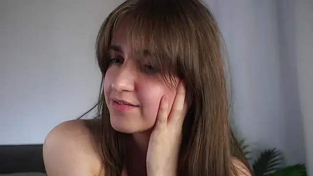 ClarineCasebolt – Naživo XXX chat