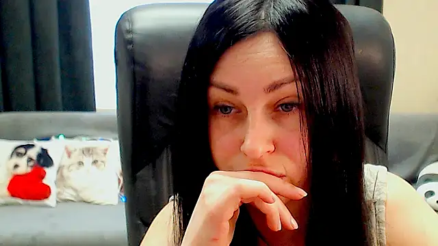 SweetLouise_ – Naživo XXX chat