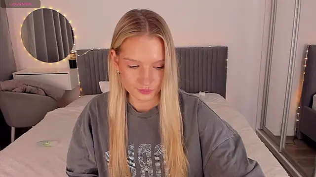 CassieRayss' Live XXX Chat