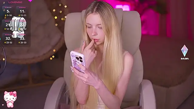 EviStar's Live XXX Chat