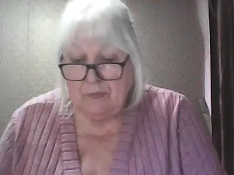 Alexia64231's Webcam Show