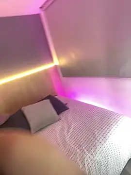 Chat +18 de Atenea_Clerk ao vivo