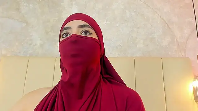 nayiraa_ Live XXX-chat