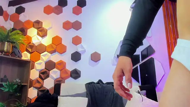 Онлайн чат XXX RomanCroft