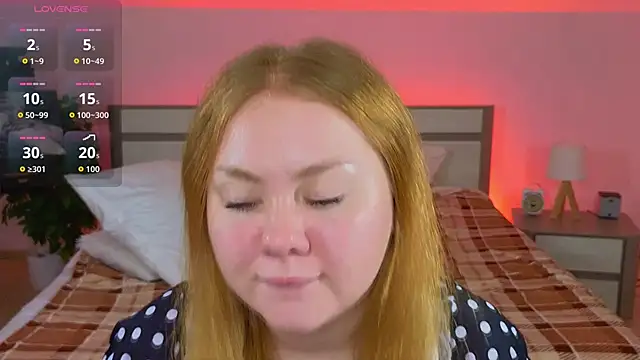 BeeTrix live XXX chat