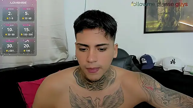 sweetlatinoboy live XXX chat