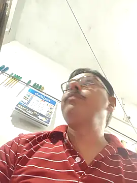 Srmotrs 即時 XXX 聊天