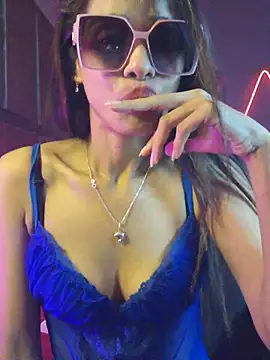 Ivy_the_goddess: διαδικτυακό σόου στην κάμερα