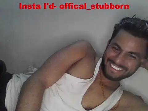 Chatroom XXX en direct de Stubborndesiboy
