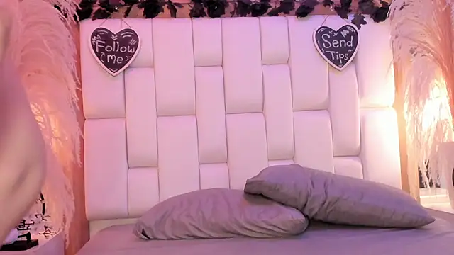 Daphne_And_Rogern Webbikameraesitys