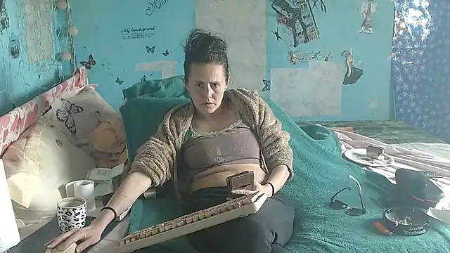 brighteyes77のライブXXXチャット