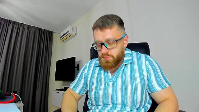 Findom_guy: онлайн-секс-чат