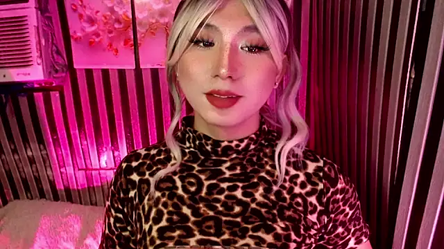 HoresCOCKLUCYのウェブカメラショー