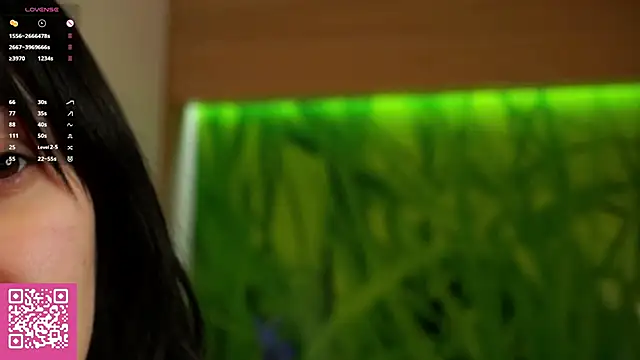 JuleeSamec Adlı Modelin Canlı XXX Sohbeti