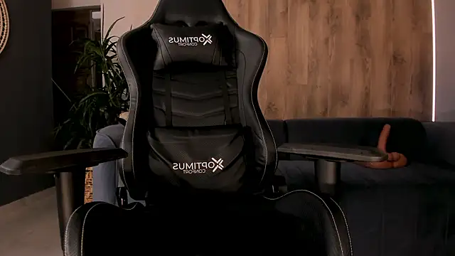 XXX chat uživo modela KylaMorrison