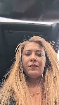 Risky_girl23_'s Live XXX Chat