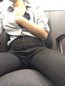 Kitkit188's Live XXX Chat